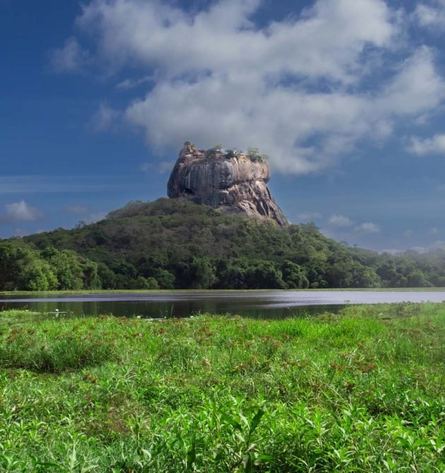 sigiriya-lake-srilanka